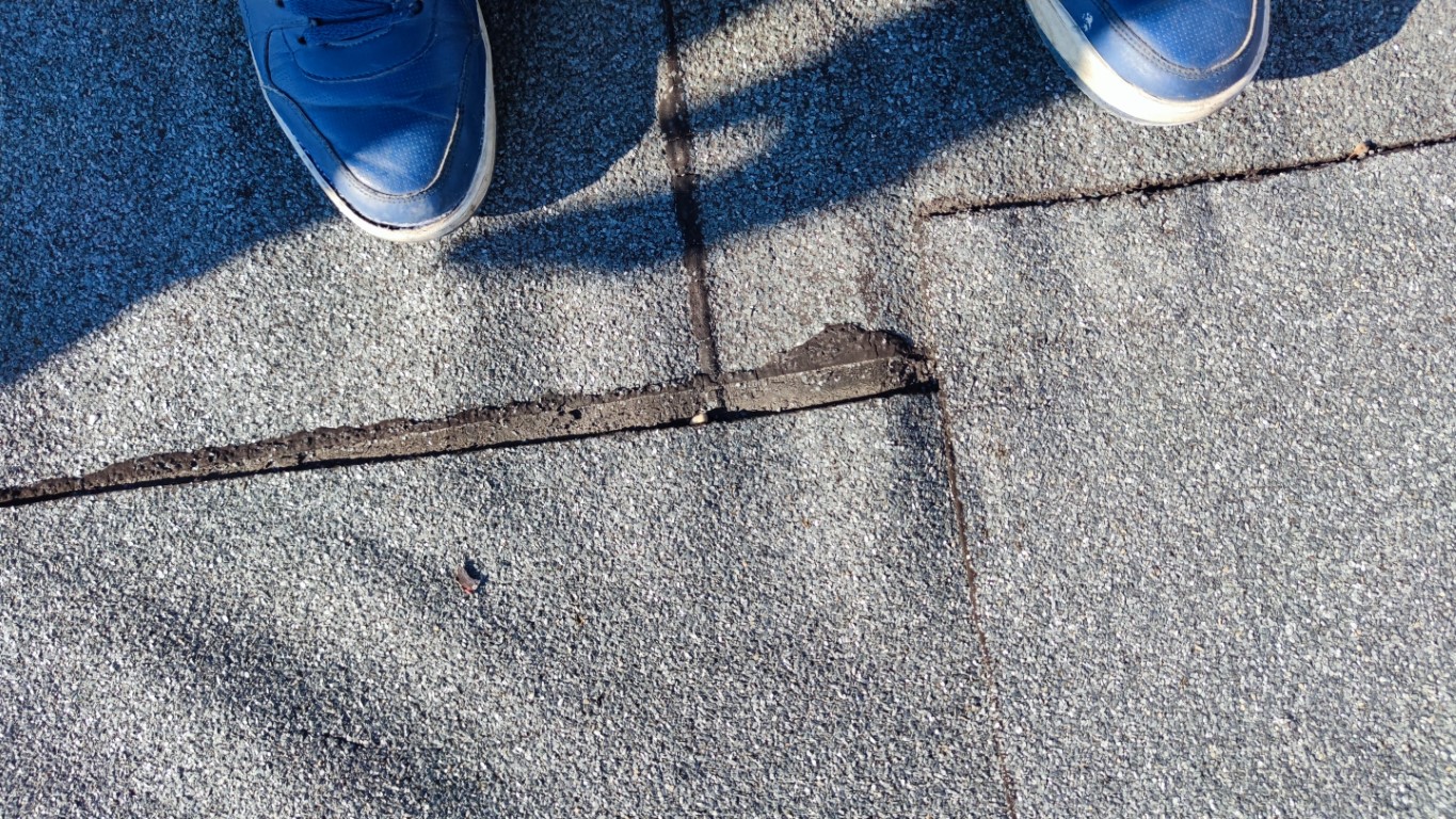 Tetőbeázás a szigetelés öregedése miatt